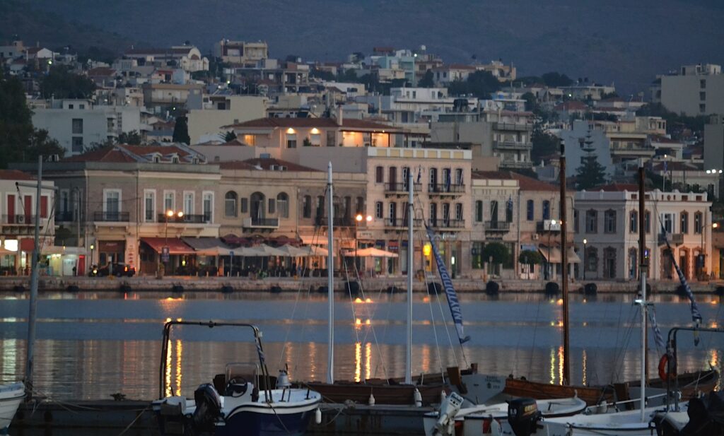 Χίος: Στην πολύπαθη Μυροβόλο του Αιγαίου